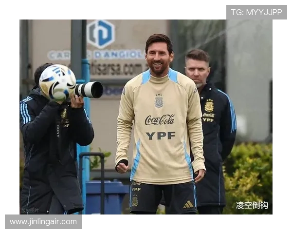 梅西球迷遍布全球他是否也有自己崇拜的足球偶像？